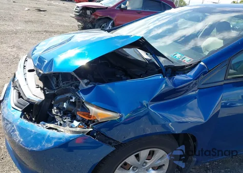 2012 Honda Civic Lx z USA, uszkodzony, nr VIN 19XFB2F50CE319039